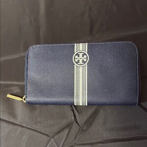 Tory Burch Navy and Cream Stripe Wallet